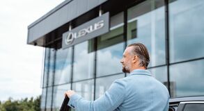 Lexus otevíra v průhonicích svůj čtvrtý showroom